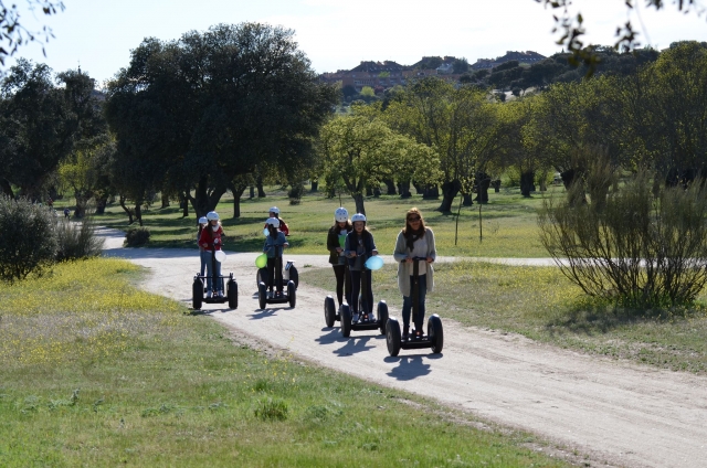 Un paseo por el parque en segway